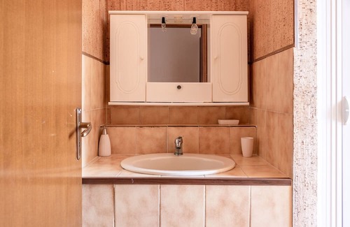 Camastra Cama Y Desayuno | Bed and Breakfast "Agrigento Pool and Garden" with Private Pool, Shared Terrace & Wi-Fi