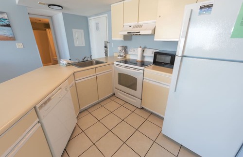 Myrtle Beach Condominio | New Palace Resort, Clean, Pools, High Floor, View!