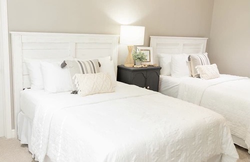 Montgomery Cabaña | Cozy Home in Montgomery Near Wedding Venues