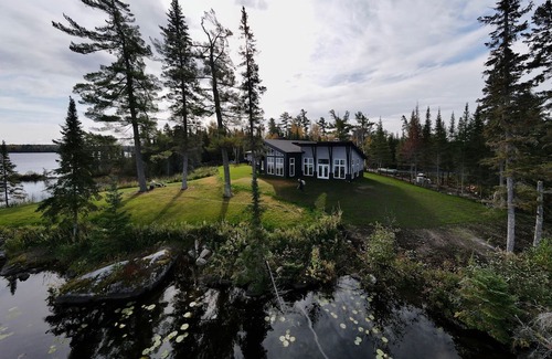 Kenora Casa | Handicap-accessible Lakefront retreat for the whole family. Enjoy Lake Life!