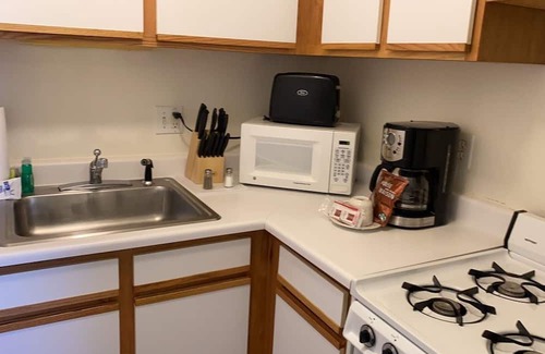 Boulder Apartamento | Furnished All Inclusive 1 Bedroom Condo Two Blocks East of CU
