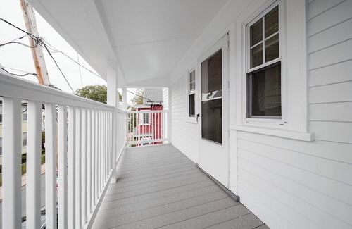 Allston Apartamento | 5BR 2BTH Bright & Spacious Apt in Brighton