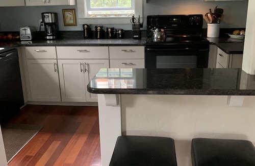 Gloucester Casa | Seaside Community, Charming Year Round Home, Plum Cove Cottage