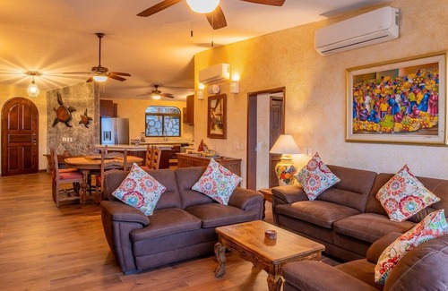 Cabo San Lucas Villa | Close Walk to Beautiful Beach, Costa Brava, 3 bedroom