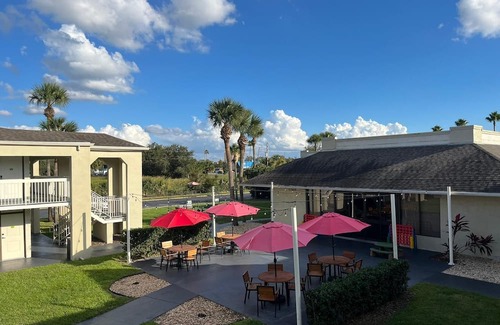 Kissimmee Apartamento | Newly renovated room in cozy hotel near Disney