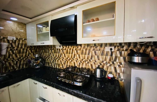 The Mall Road Villa | rudhraksh villa homestay 4 bhk villa