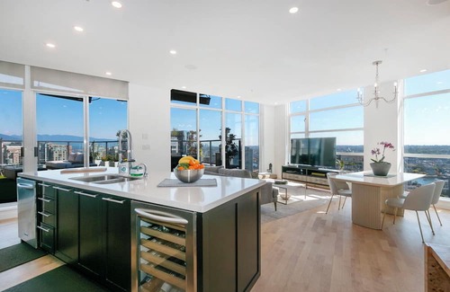 Downtown Vancouver Condominio | D18 - Amazing 2 Bed Prestigious Residence!!