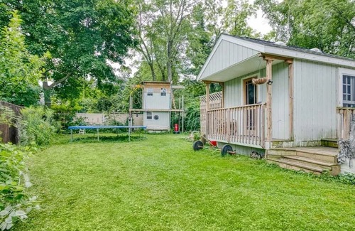 Kenosha Casa | Updated Quiet Home Overlooking Beach State Park