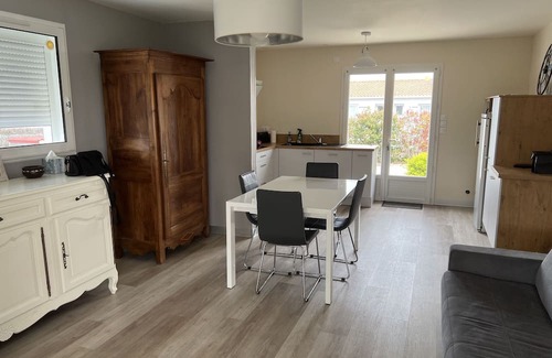 Saint-Hilaire-de-Riez Casa | Comfortable vacation home ideally located between beach and town center