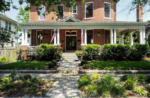 16th Street Heights Casa | DC Gem 10 Bedrooms/9.5 Baths! Short Stays Available Too!