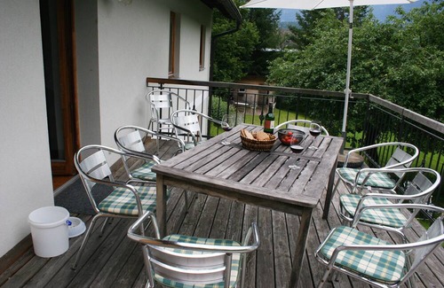 Presseggen Apartamento | Tour of the Pfeiferhaus https:/cdn10.3dswissmedia.com/360/hauspfeifer/