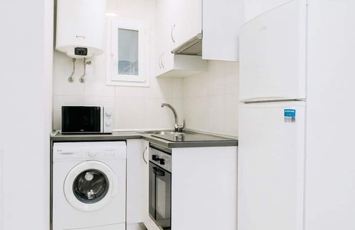 Ciudad Jardin Apartamento | Bright and comfortable apartment in the heart of Madrid