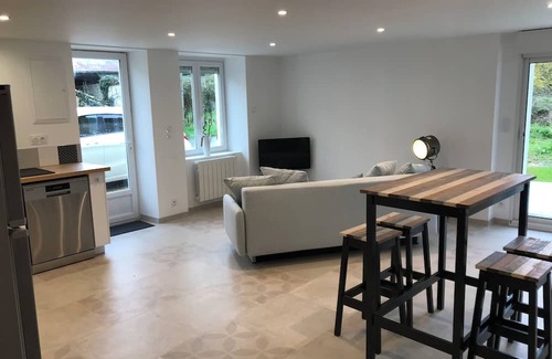 Salles-en-Toulon Casa | 🏡 Charming quiet house - near Civaux & Poitiers 🏡