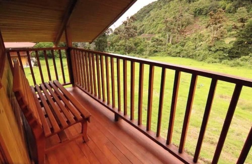 Cerro Punta Apartamento | Cabin in Cerro Punta 6BR, Fireplace, Hiking