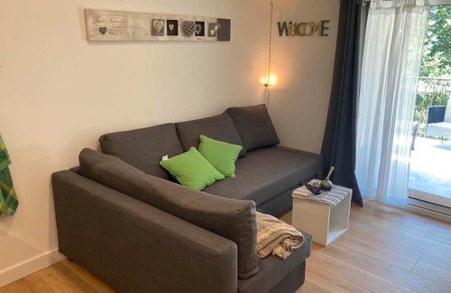 Puget Cabaña | Cottage 'Le Romarin' with Shared Pool, Wi-Fi and Air Conditioning