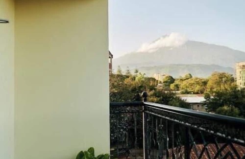 Arusha Condominio | Westwood Residences all five units
