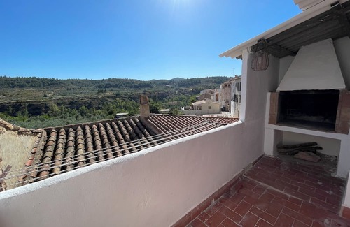 Chelva Casa | House with terrace and views. Brand new in the middle of nature