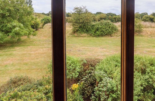 Beccles Cabaña | KEIRS COTTAGE, family friendly, with open fire in Beccles