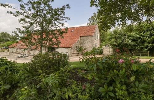 Langport Cabaña | THE END, romantic, character holiday cottage in Langport