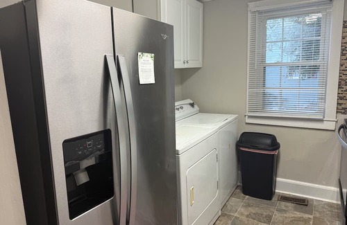 Raeford Casa | Casa Minimal Cottage Pet Friendly w/Fenced Yard