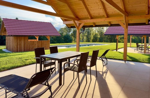 Rassach Casa | Chalet in Stainz mit Pool