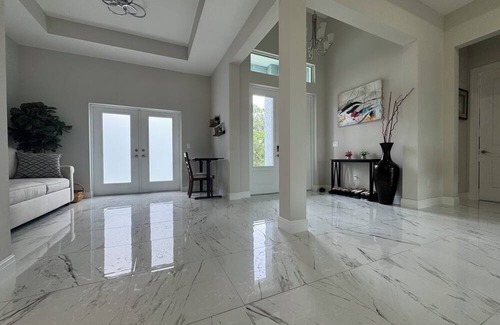 Port Charlotte Casa | Waterfront Canal House - Port Charlotte with AC and Pool