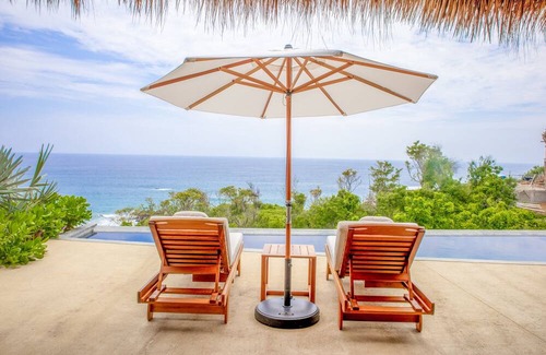 San Agustinillo Villa | Peaceful oceanview retreat with 2 king suites, private pool & lush gardens