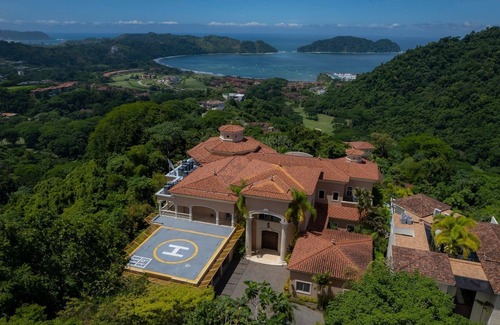 Jaco Villa | Casa Garmus - 10 bedrooms panoramir ocean views