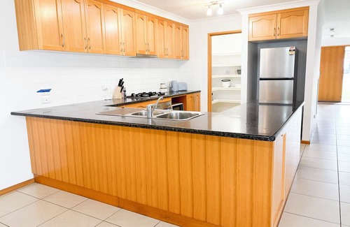 Estella Casa | 4 Pinnacle Place, Estella