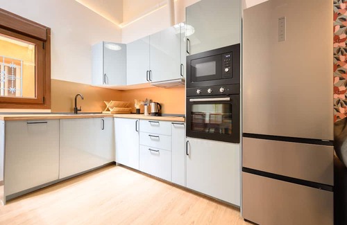 Almenara Apartamento | Modern Duplex with 2 Bedrooms, Fitted Kitchen - Comfort and Style