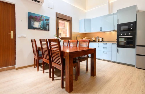 Almenara Apartamento | Modern Duplex with 2 Bedrooms, Fitted Kitchen - Comfort and Style