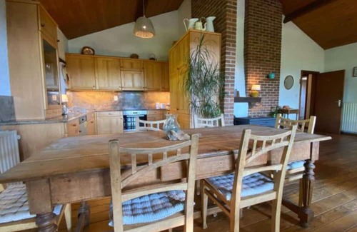 Marcouray Casa | Attractive house surrounded by nature