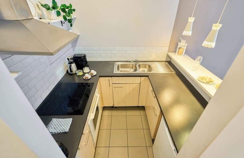 Lower Town Apartamento | Stylish Stay Near Grand Place 3