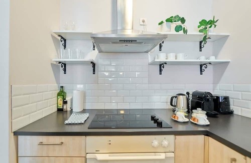 Lower Town Apartamento | Stylish Stay Near Grand Place 3