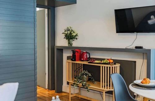 Lower Town Apartamento | Cozy Studio with Unesco Views