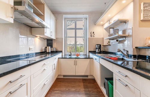 Cecilienkoog Apartamento | Apartment 'Denkerhof Auszeit' with Shared Garden and Wi-Fi