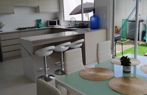 Manta Casa | ✨ Spacious residence in Manta | Private pool, BBQ and privileged location