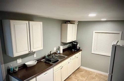 Bay City Apartamento | 2Bed, 1Bath - Urban Retreat New!