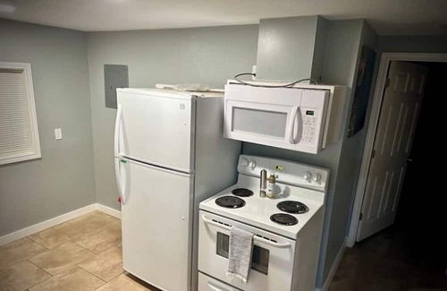 Bay City Apartamento | 2Bed, 1Bath - Urban Retreat New!