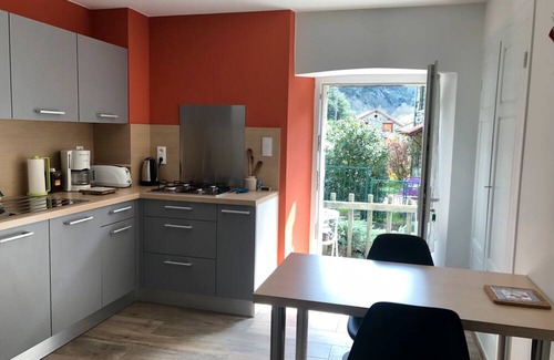 Goudet Casa | Gite in a Village of Character