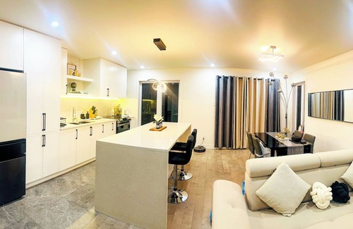 Saint-Hubert Casa | Baraqah Residence Gorgeous 5BD+2Prk Home 15min-MTL