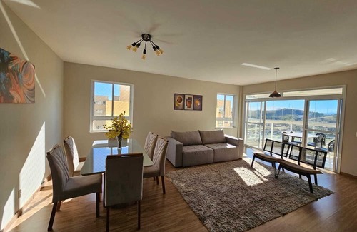 Lagoa dos Ingleses Apartamento | Beautiful apartment overlooking Lagoa dos Ingleses, 5 minutes from FDC