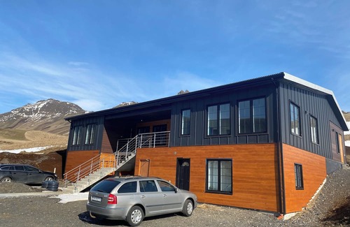 Myrdalshreppur Apartamento | Panorama Vík - Charming 2-bedroom apartment in Vík with stunning views.