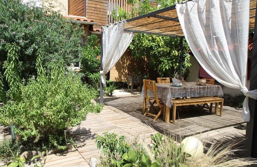 Thuir Casa | Casa Felice: Spa, pretty garden and house in the South of France