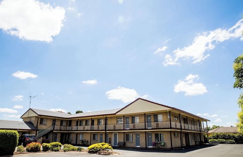 Goulburn Cama Y Desayuno | Lilac City Motor Inn 2 Bedroom Interconnect 9/10