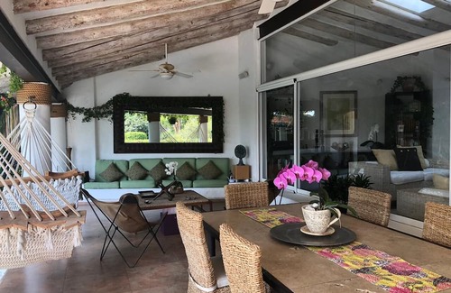 Los Limoneros Casa | Casa Paraíso en la ciudad de la eterna primavera
