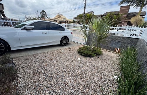Tereza Cristina Casa | Your Sweet Home House in Içara near Criciúma! A/C + bed with therapeutic massage+