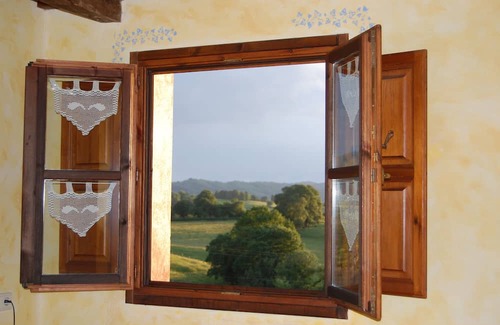 Pruneda Casa | Country House 'La Espinera' with Mountain View, Private Terrace and Wi-Fi