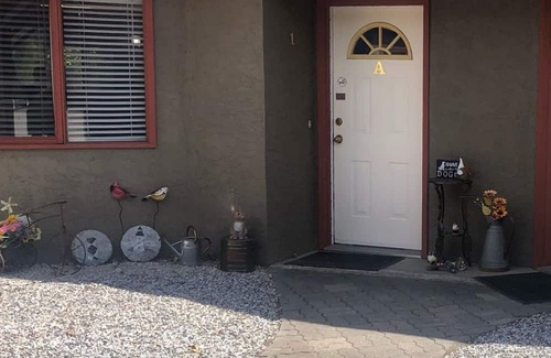 Central Okanagan Casa | Enjoy your Winter in a one Bedroom Condo in Holiday Park Resort, Kelowna BC!