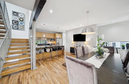 Cherry Street Condominio | Luxury 3-Story Urban Condo on Cherry Street in Tulsa. 5min to BOK Center